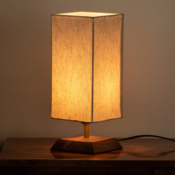 'Aura Light' Decorative Table Lamp In Mango Wood (33 Cm, Without Bulb, Handcrafted) 'Aura Light' Decorative Table Lamp In Mango Wood (33 Cm, Without Bulb, Handcrafted)