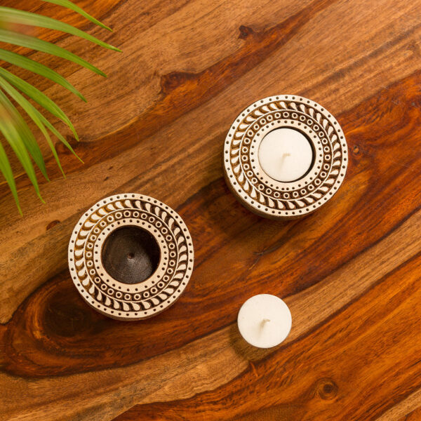 'Sparkling Mandala' Hand-Carved Blocks Tea-Light Holders In Sheesham Wood (Set of 2) 'Sparkling Mandala' Hand-Carved Blocks Tea-Light Holders In Sheesham Wood (Set of 2)